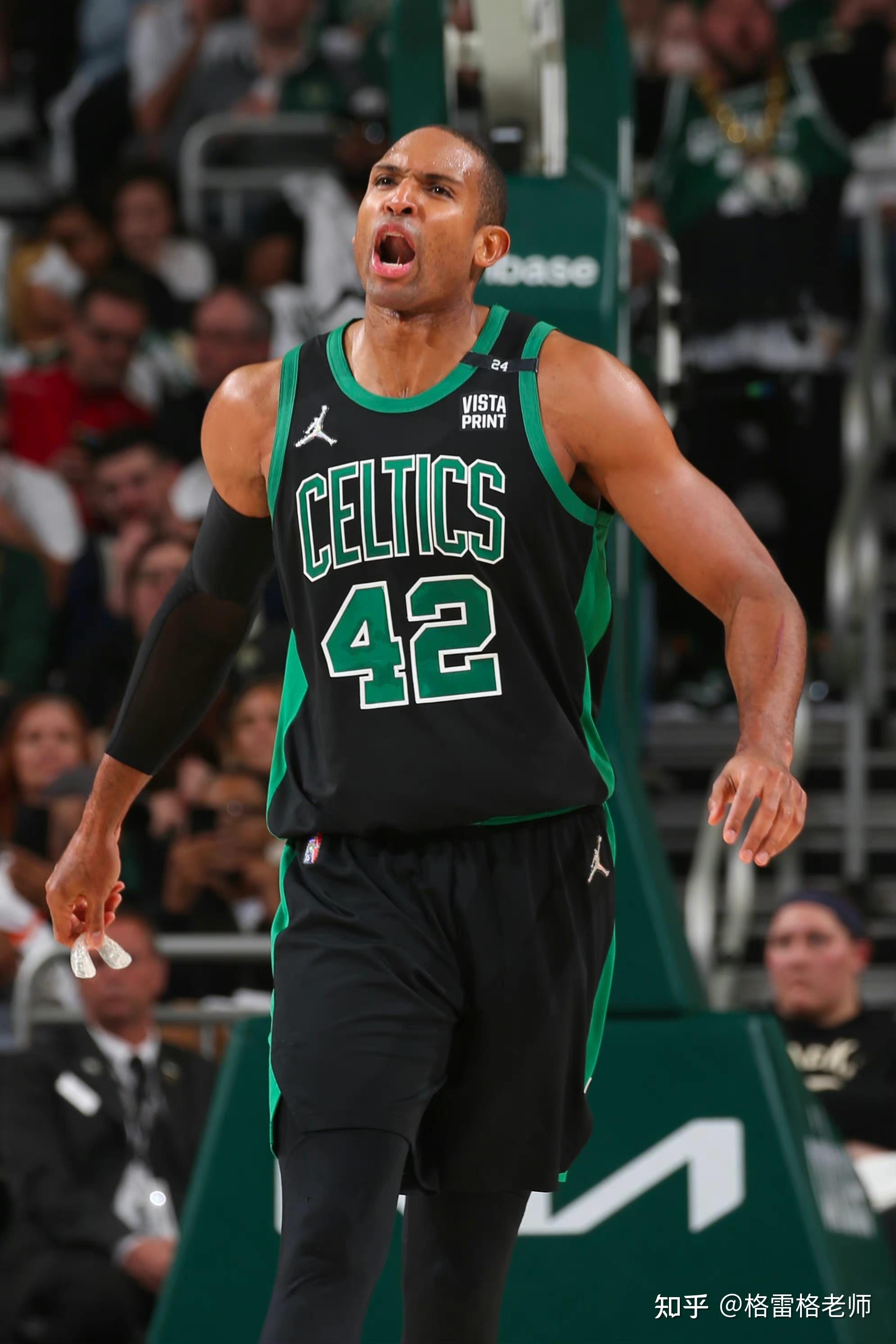 包含100T翻盘CLG，ShowMaker拿下关键大龙激烈交锋全球总决赛，强势挺进下一轮的词条