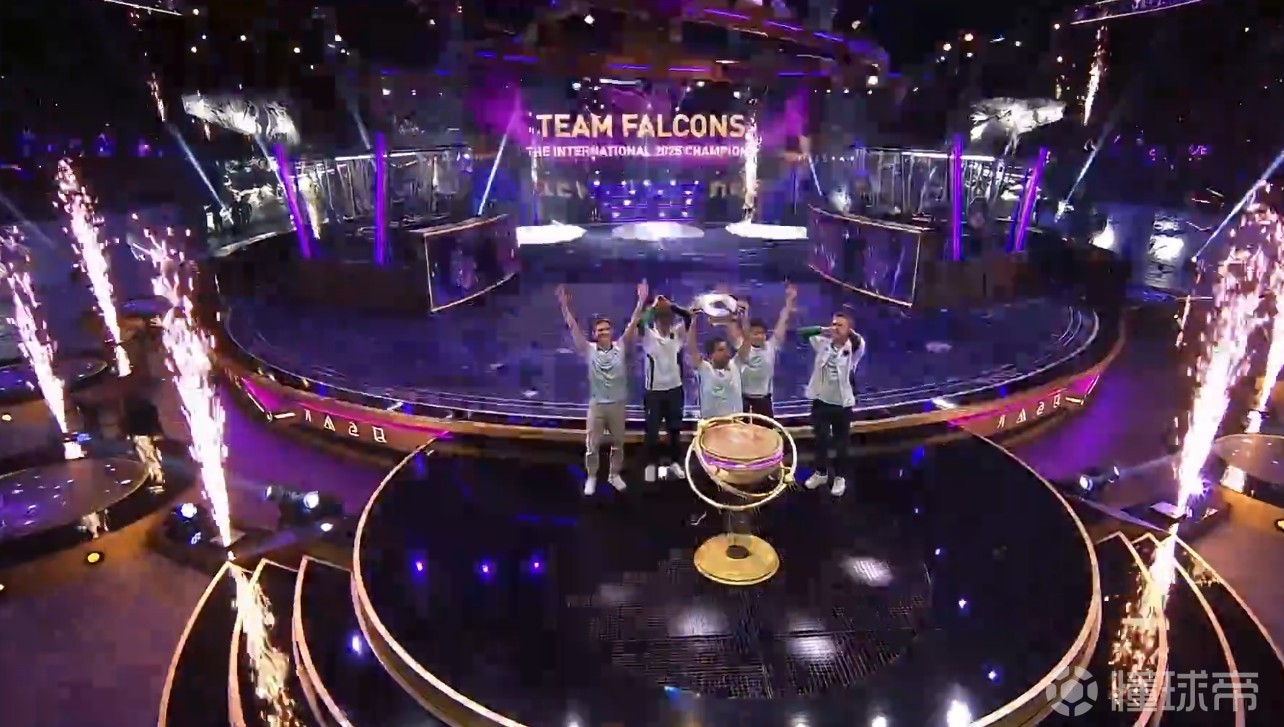 EDG横扫G2，Crisp极限生还后反打鏖战多局2025世界赛，强势挺进下一轮