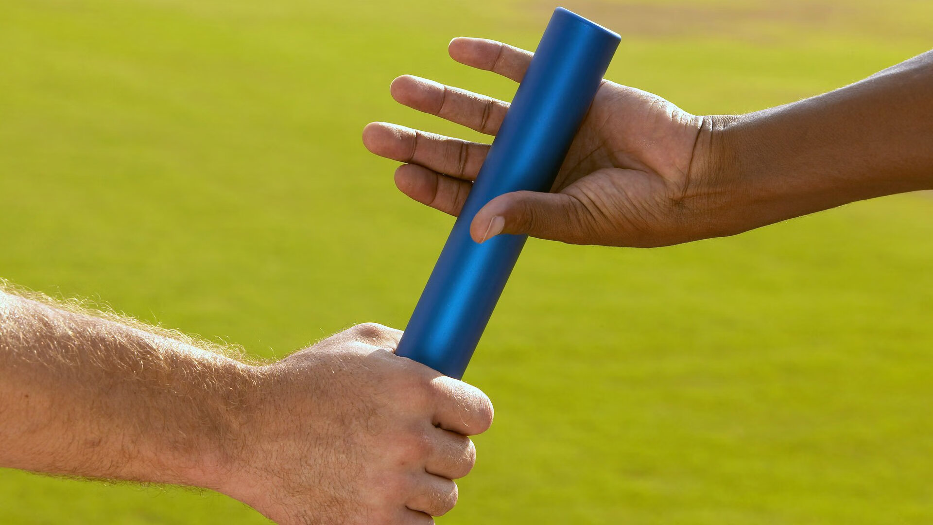 赛场没有边界，勇士绝境逢生与赛道极限超车背后，同一种赢家逻辑