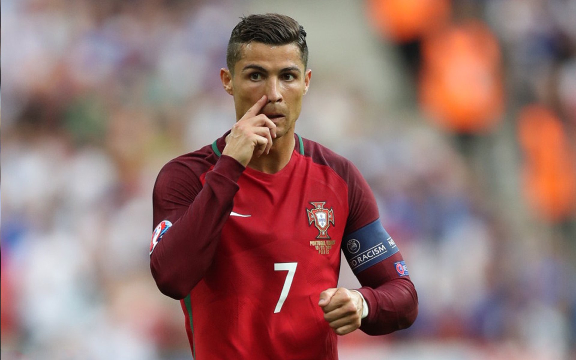 神盾与红魔的博弈，当库尔图瓦在希腊的烈日下，扼住曼联的咽喉